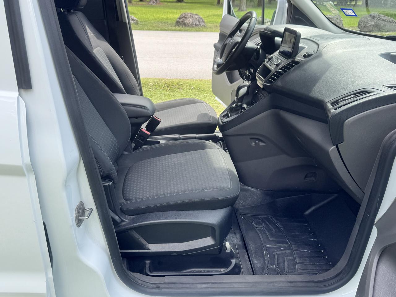 Ford Transit Connect Van XLT LWB w/Rear Symmetrical Doors 2022