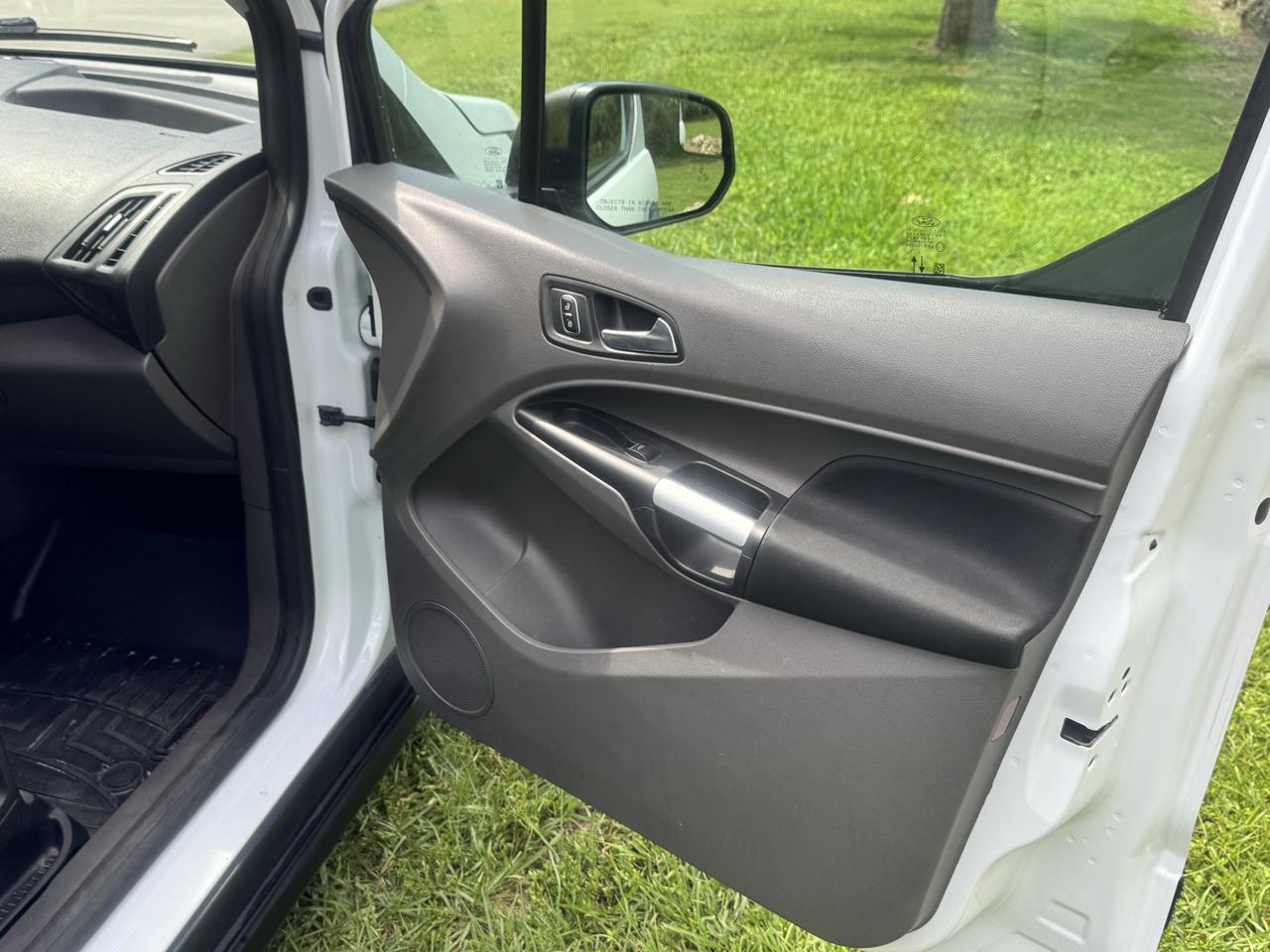 Ford Transit Connect Van XLT LWB w/Rear Symmetrical Doors 2022