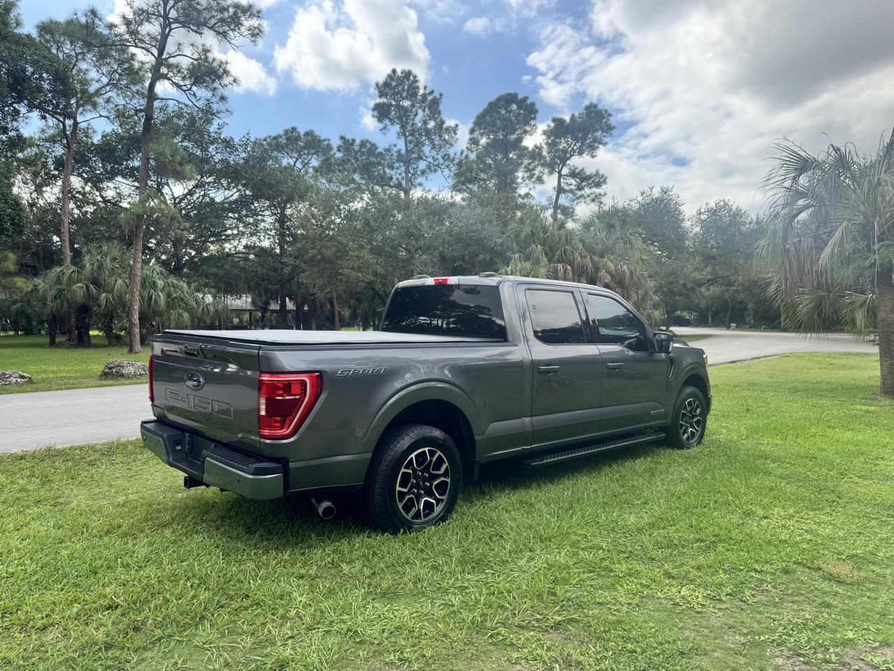 Ford F-150 XLT 2WD SuperCrew 6.5' Box 2021