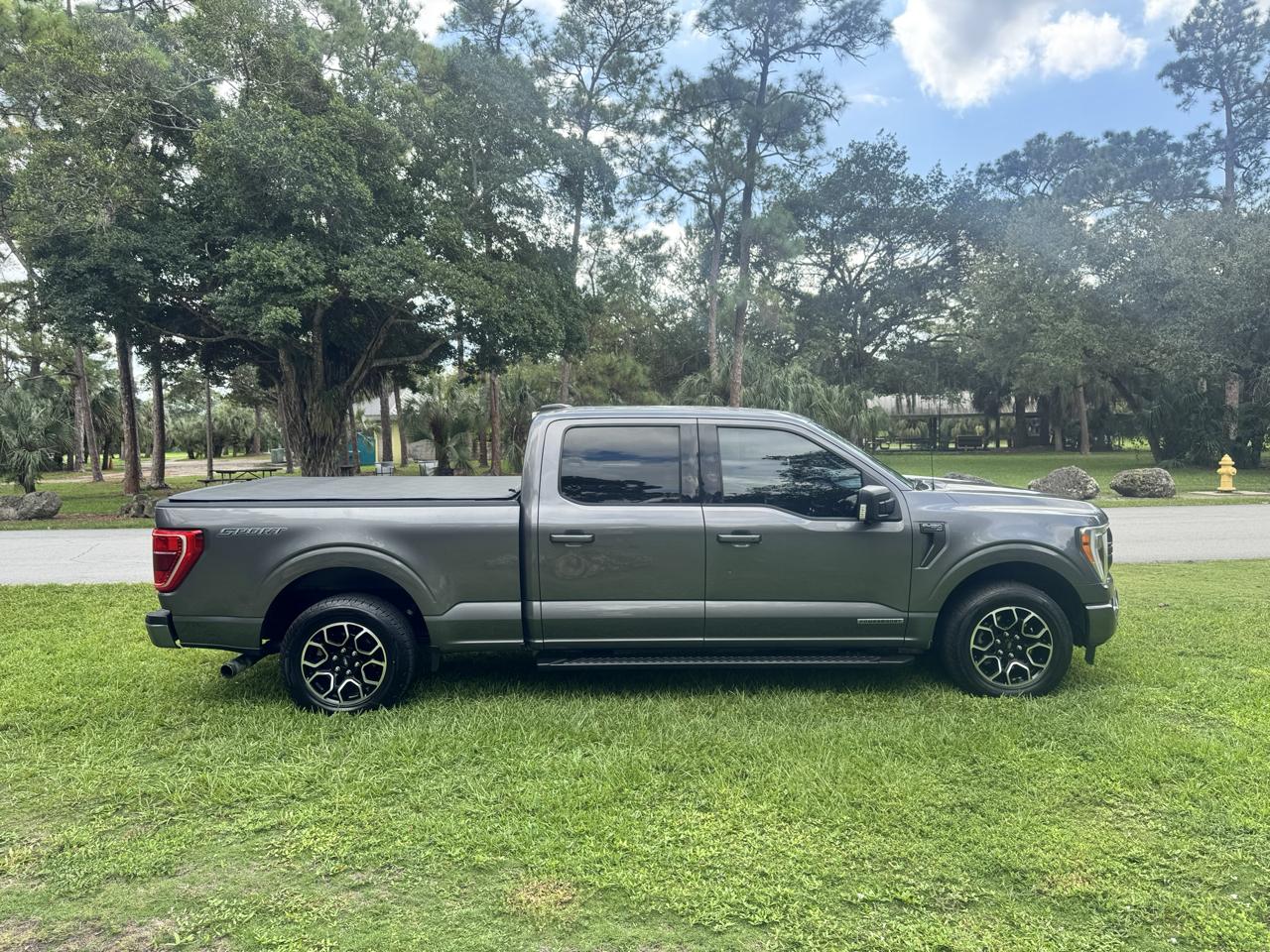 Ford F-150 XLT 2WD SuperCrew 6.5' Box 2021