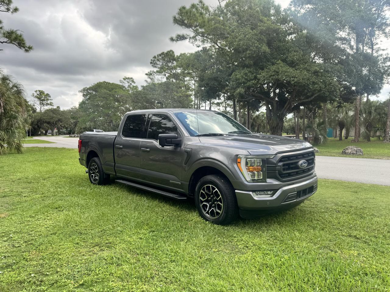 Ford F-150 XLT 2WD SuperCrew 6.5' Box 2021
