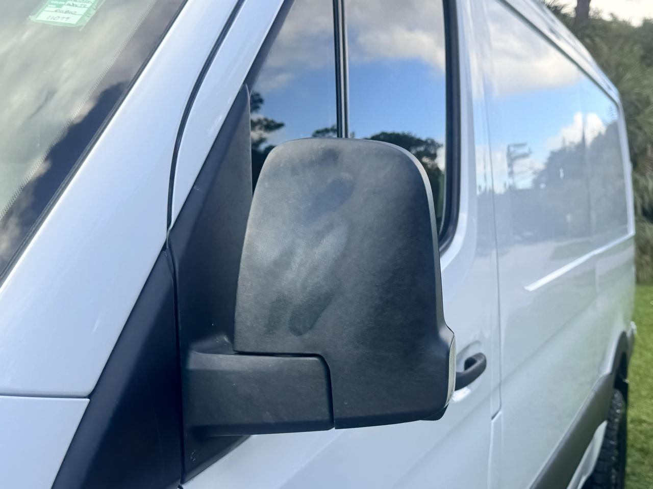 Freightliner Sprinter Cargo Van 2500 Standard Roof V6 144" 4WD 2019