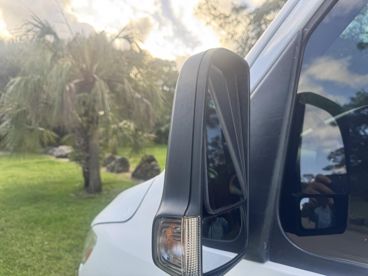 Freightliner Sprinter Cargo Van 2500 Standard Roof V6 144" 4WD 2019