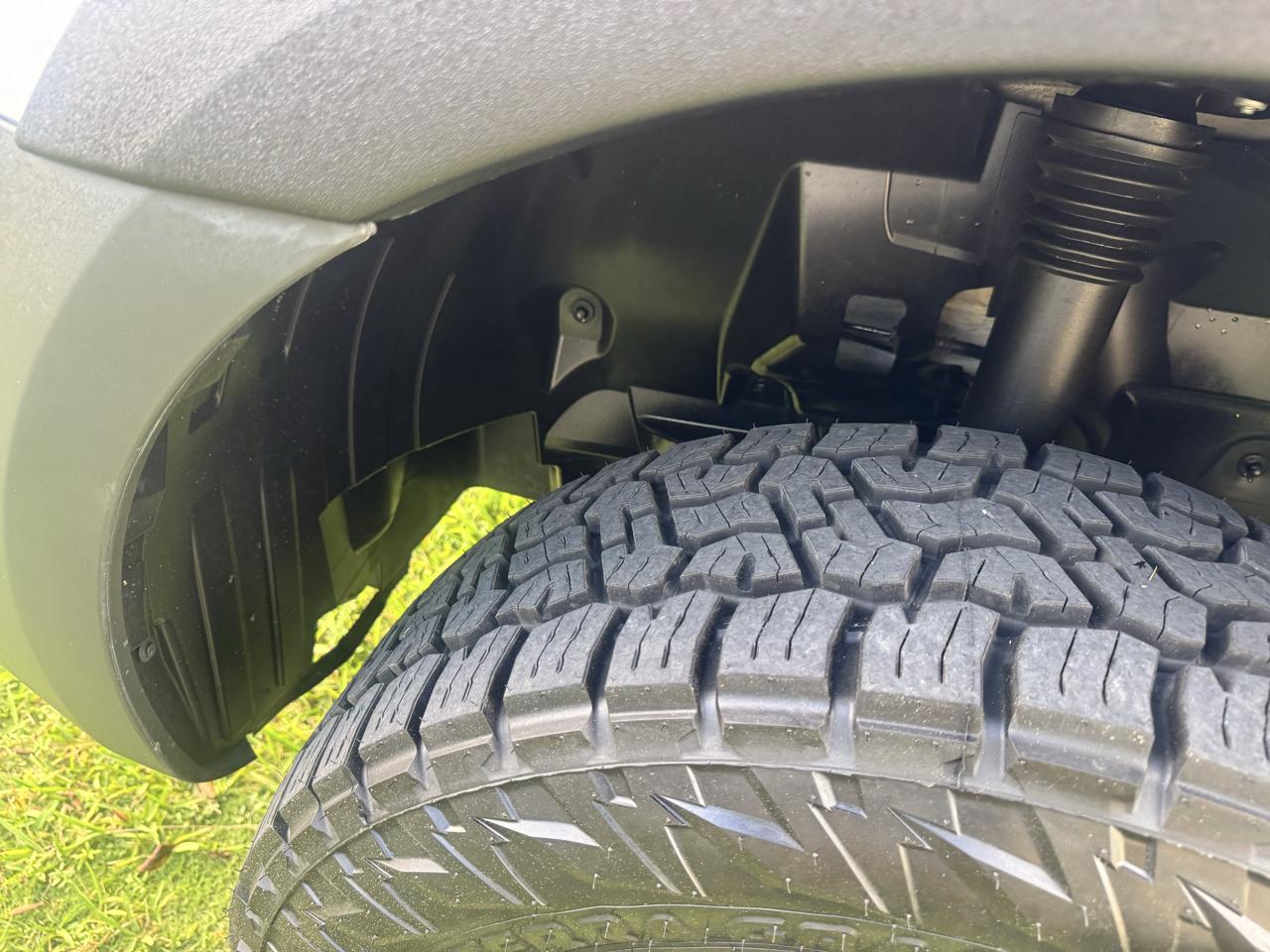 Freightliner Sprinter Cargo Van 2500 Standard Roof V6 144" 4WD 2019