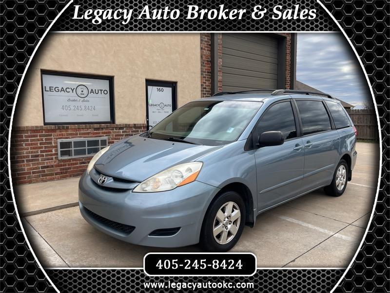 2010 Toyota Sienna LE FWD 7 Passenger