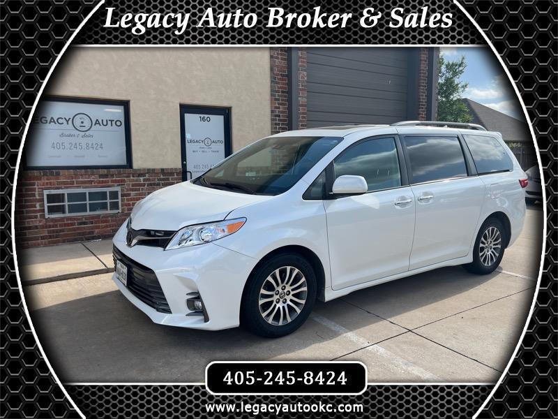2020 Toyota Sienna XLE