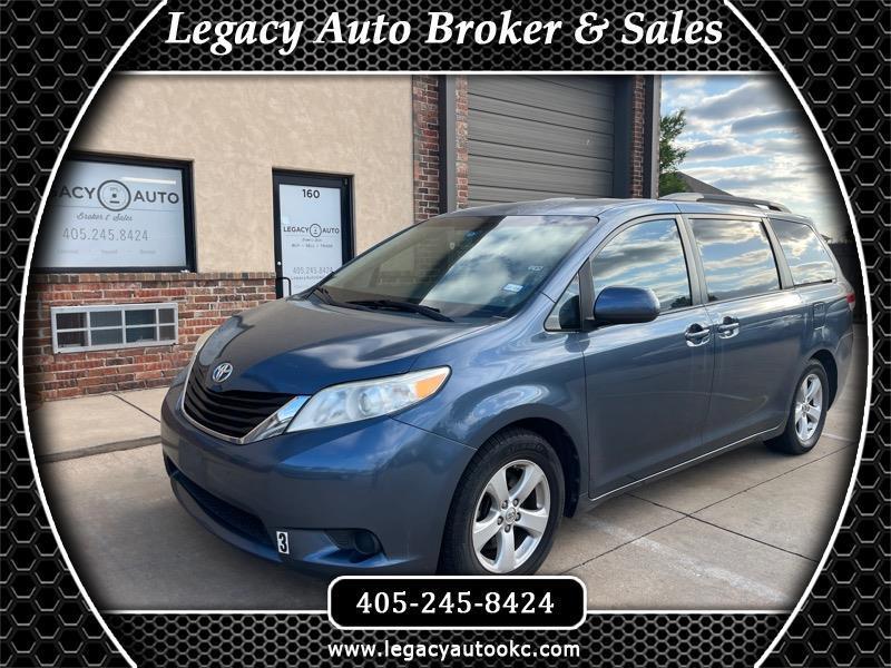 2014 Toyota Sienna LE FWD 8-Passenger V6