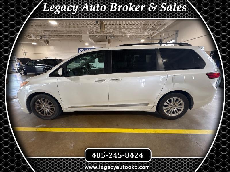 2015 Toyota Sienna XLE FWD 8-Passenger V6