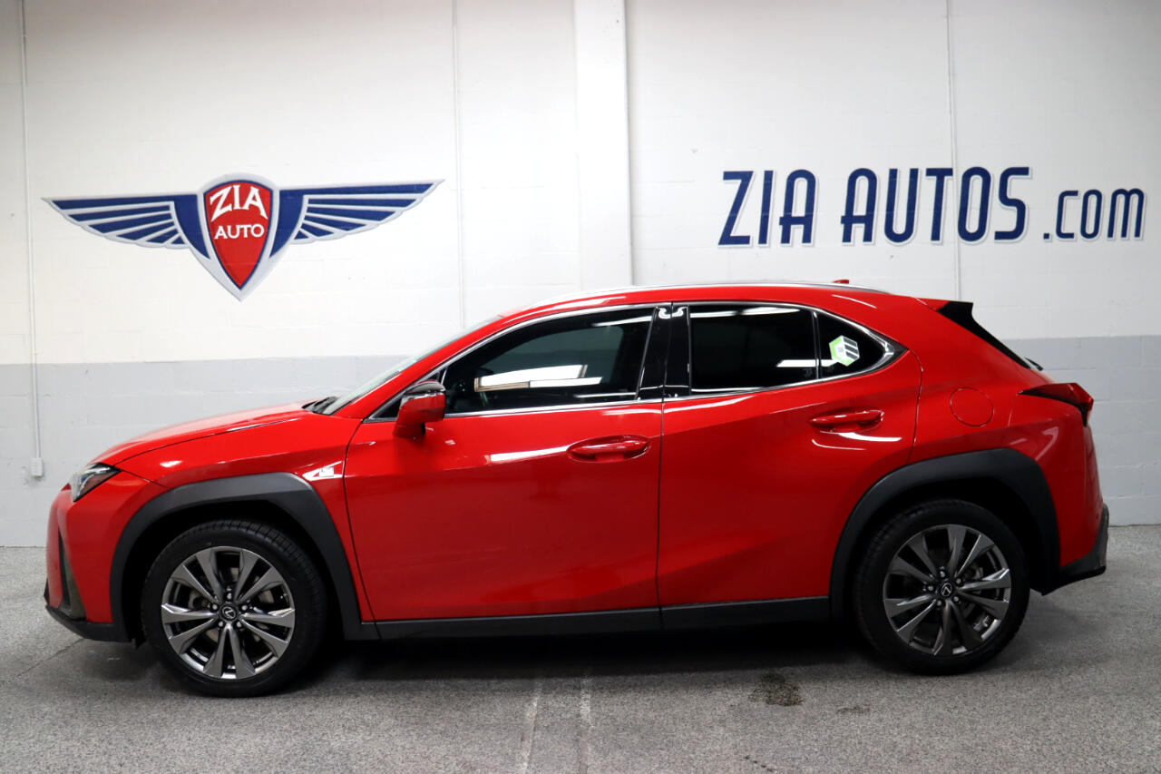 2021 Lexus UX 200 F SPORT photo 2
