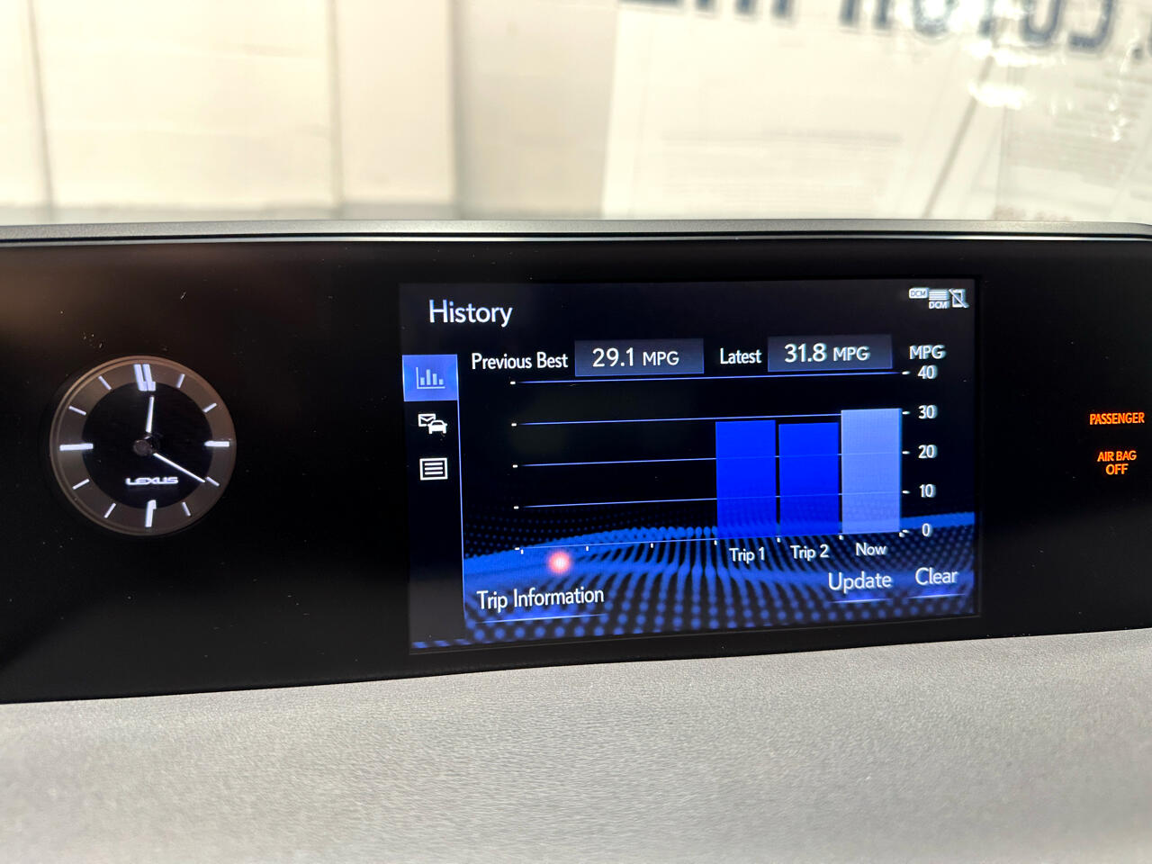 2021 Lexus UX 200 F SPORT photo 40