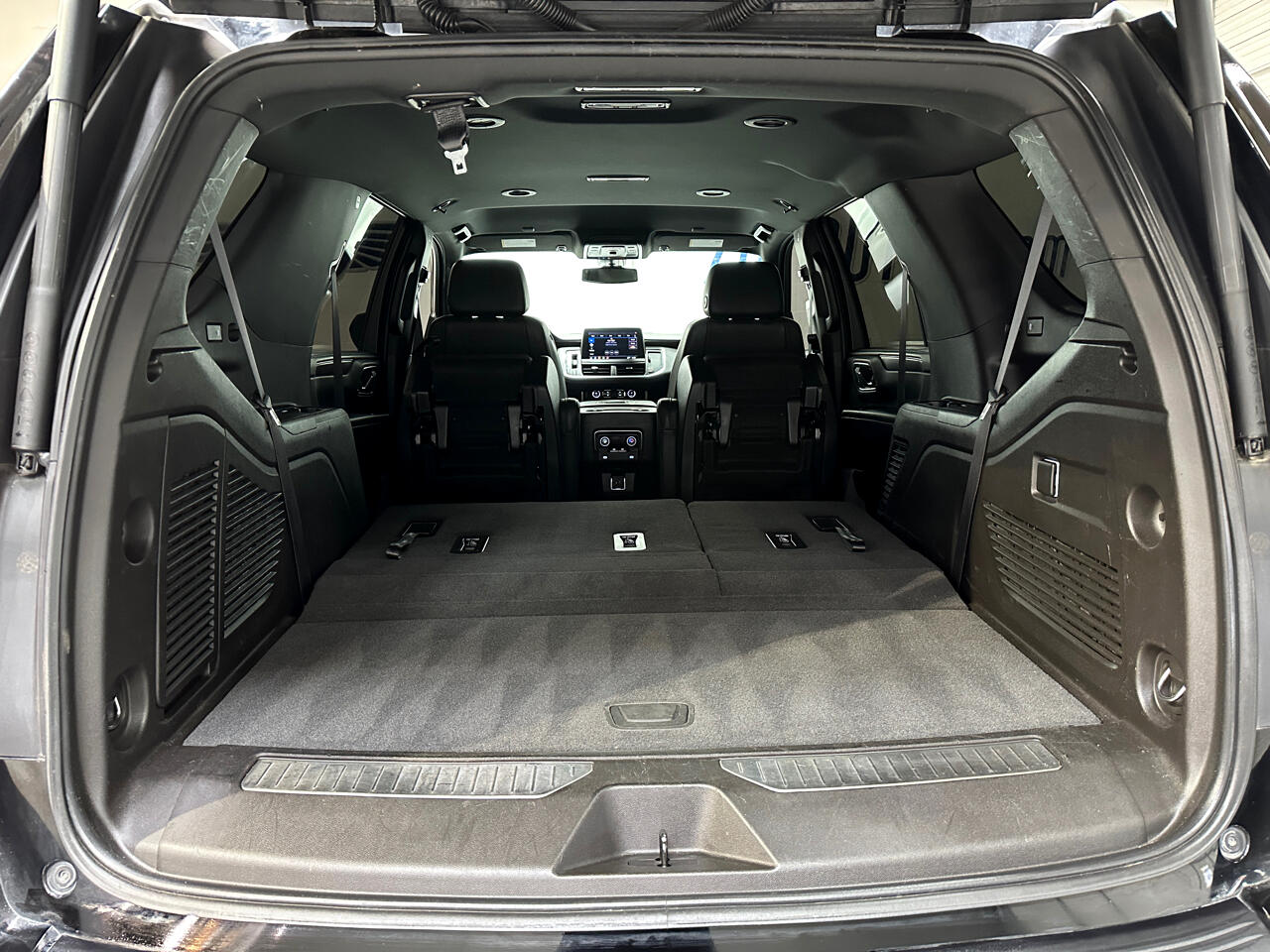 2021 Chevrolet Tahoe Z71 photo 26