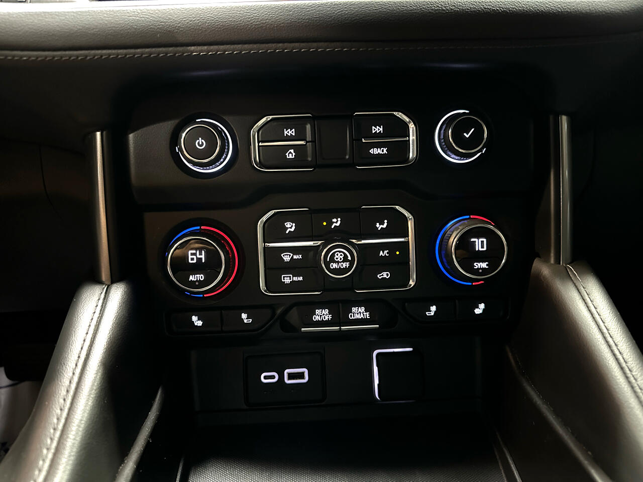 2021 Chevrolet Tahoe Z71 photo 52