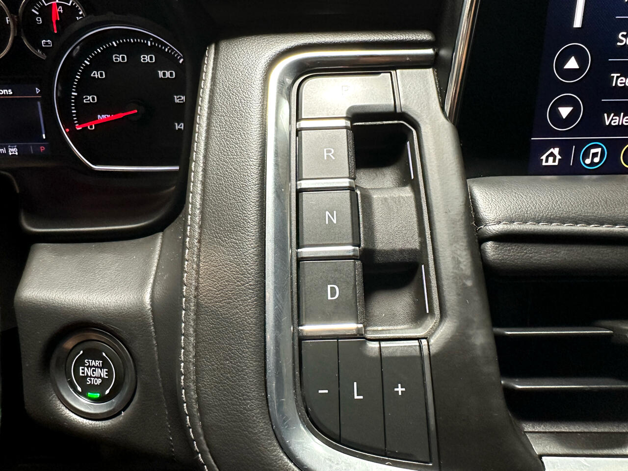 2021 Chevrolet Tahoe Z71 photo 53