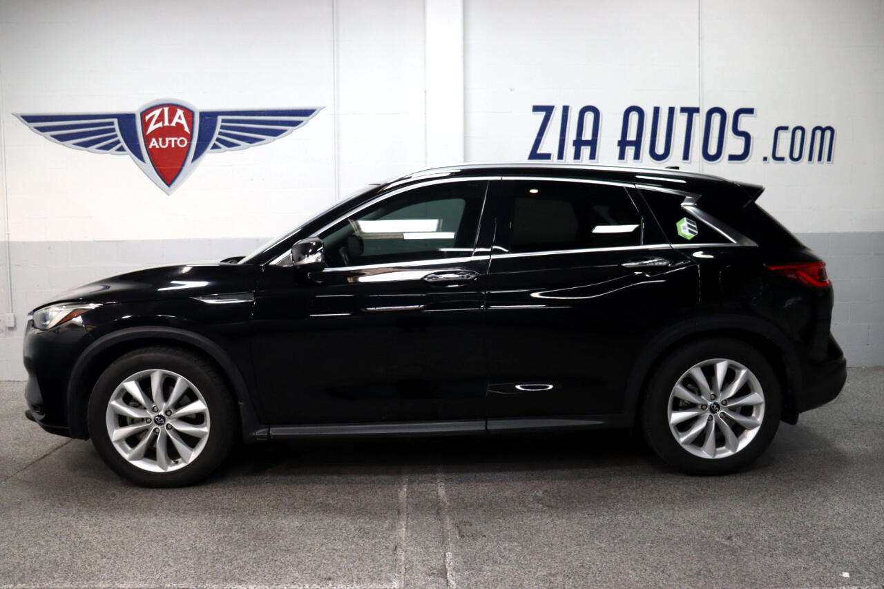 2019 Infiniti QX50 Luxe photo 2