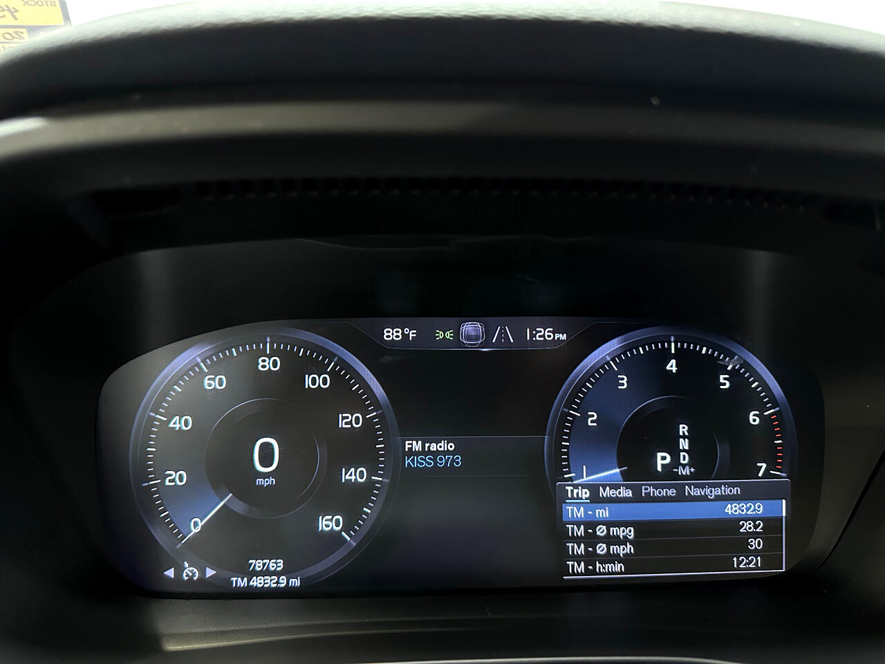 2022 Volvo XC40 Momentum photo 37
