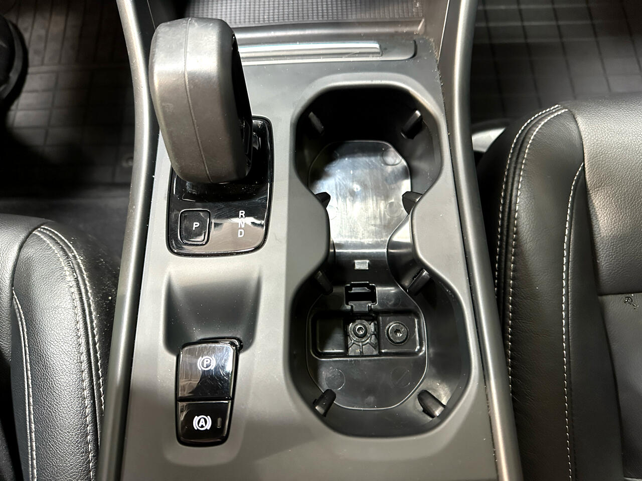 2022 Volvo XC40 Momentum photo 52