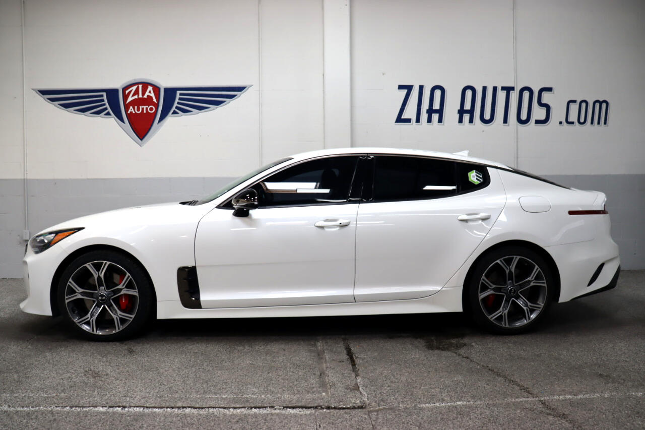 2020 Kia Stinger GT photo 2