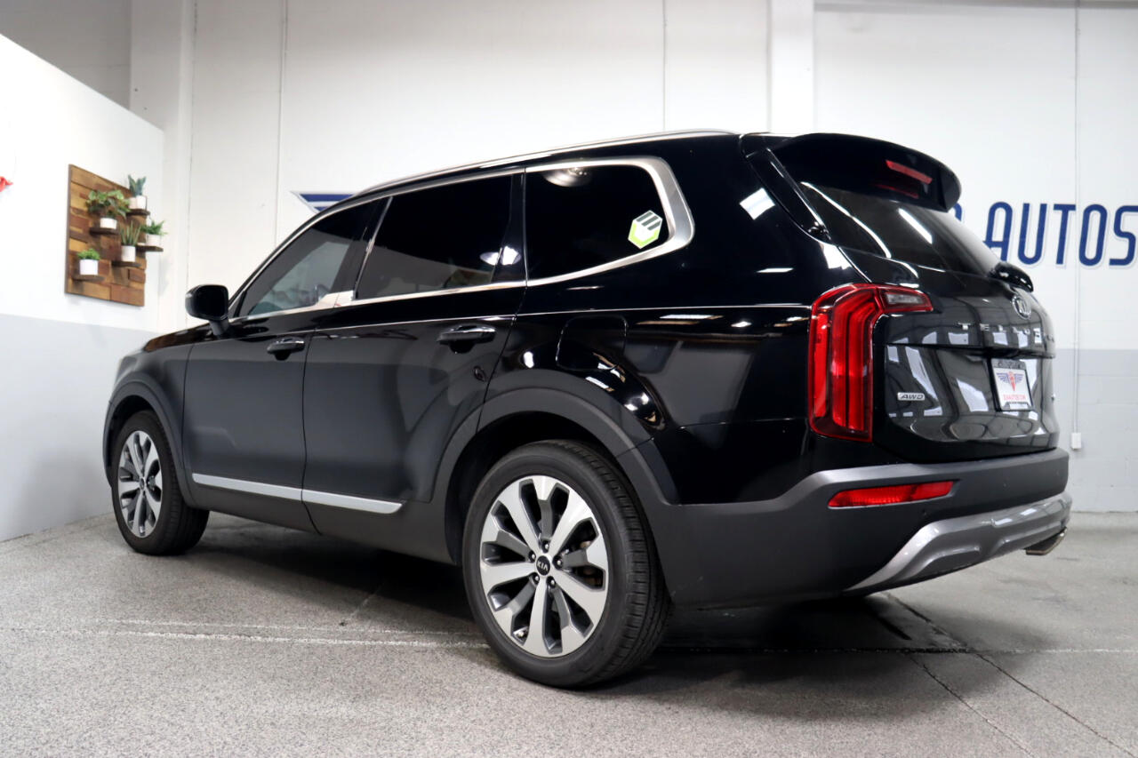 2020 Kia Telluride S photo 2