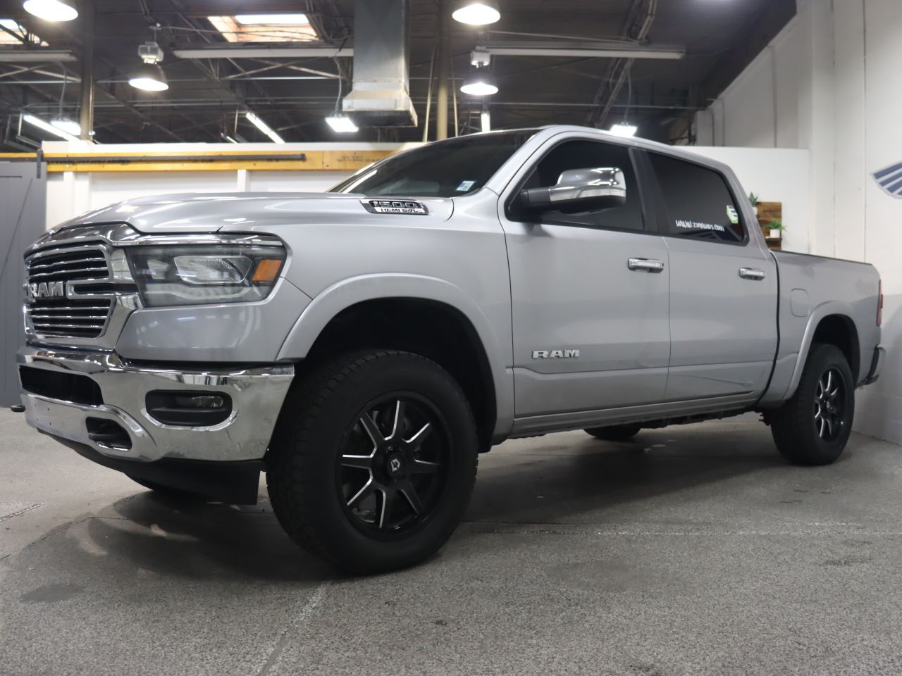 2020 RAM 1500 Crew Cab Laramie