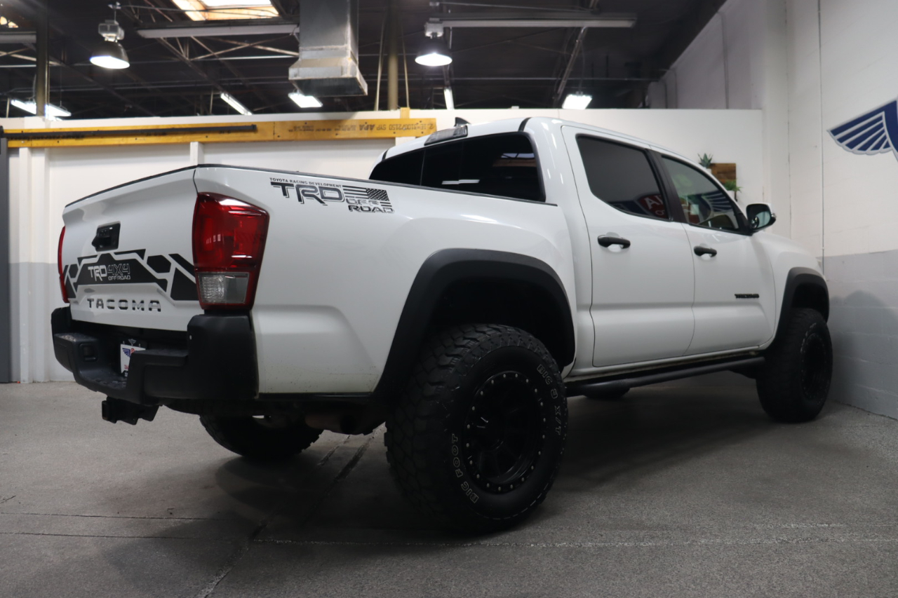 2017 Toyota Tacoma SR5 Sport TRD Pro photo 4