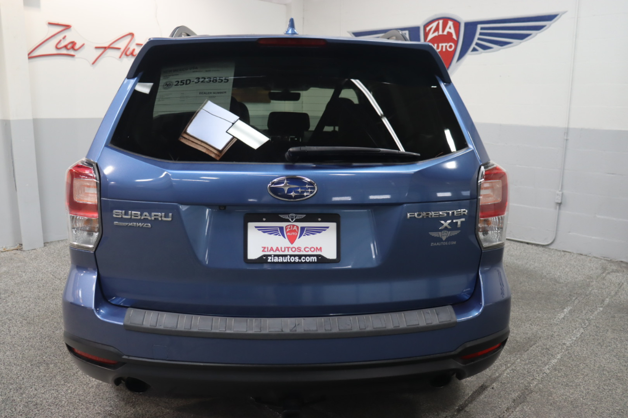 2017 Subaru Forester 2.0XT Touring photo 4
