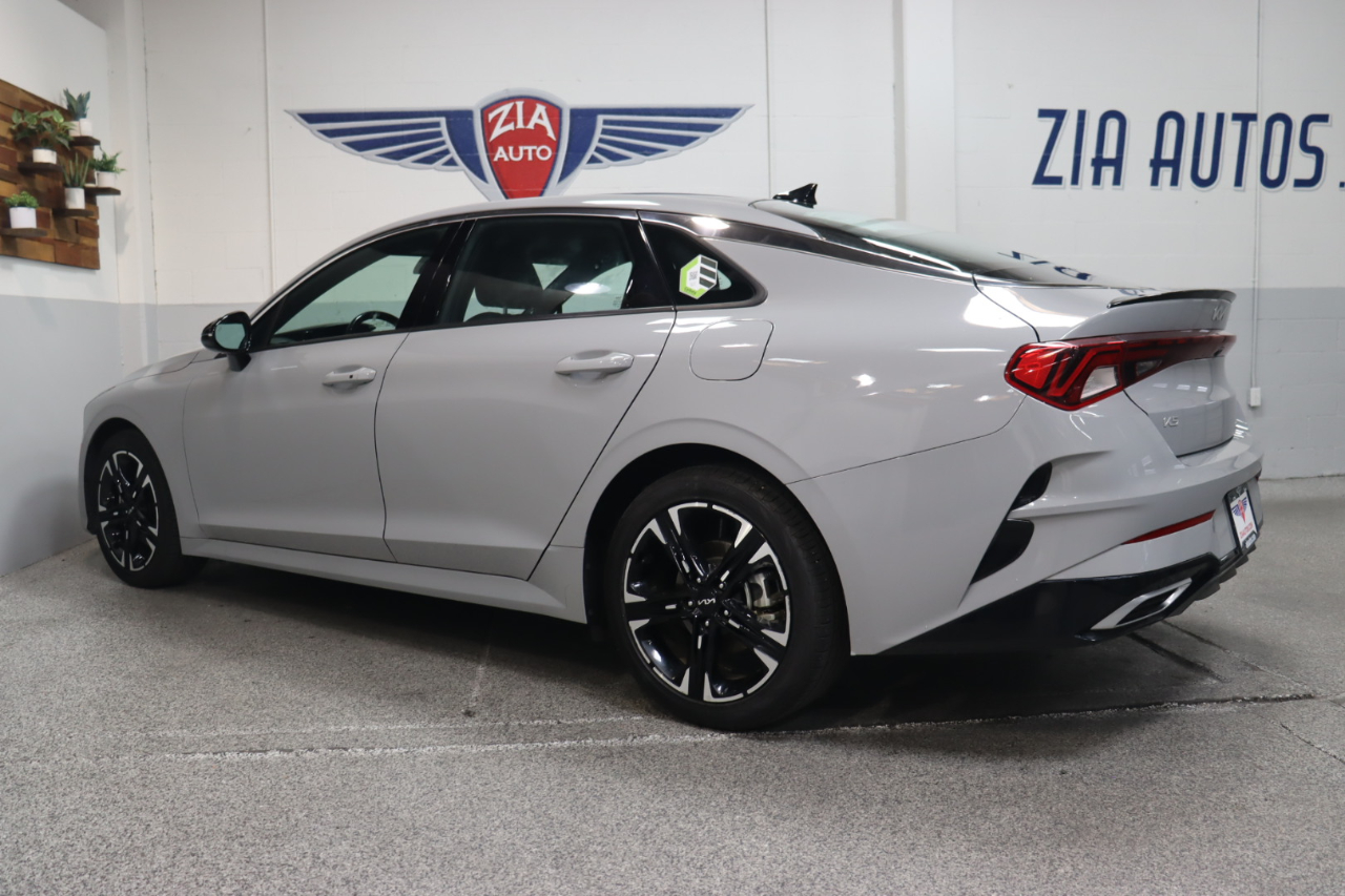 2023 Kia K5 GT-Line photo 3
