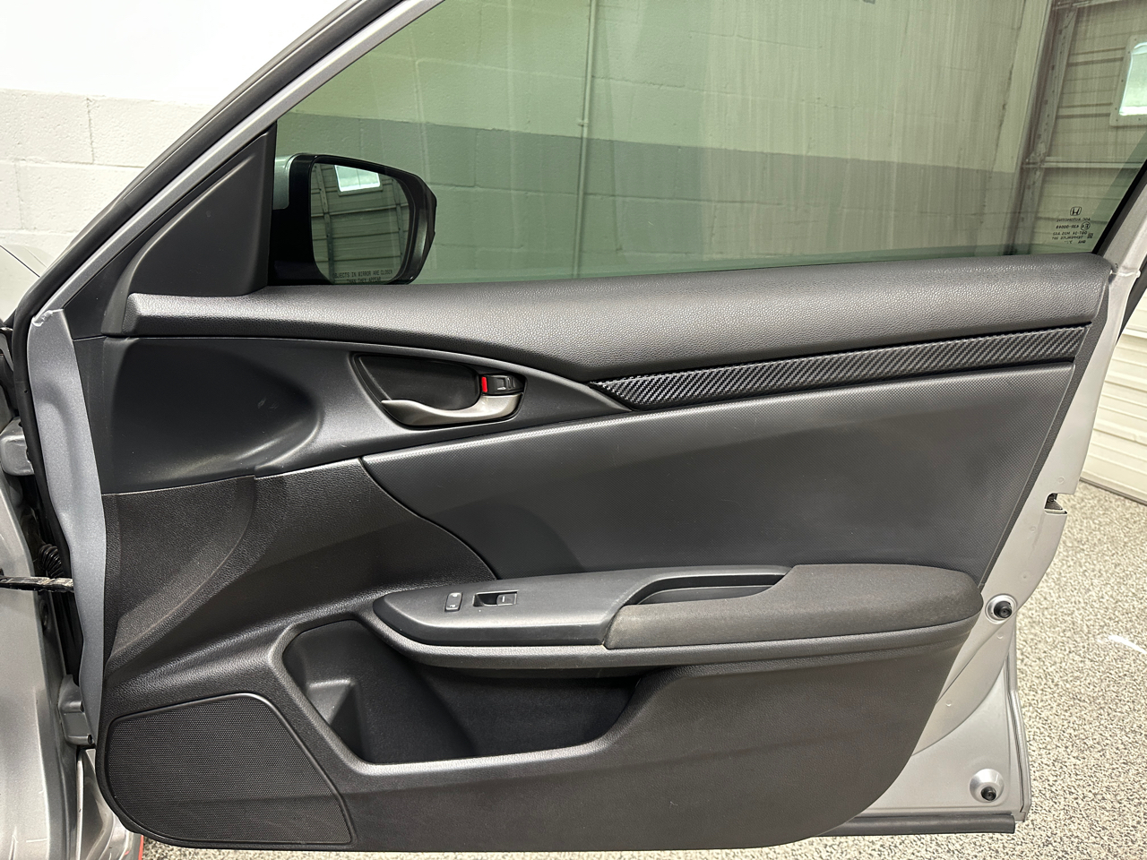 2018 Honda Civic Sport photo 24