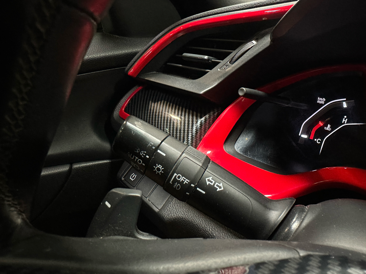 2018 Honda Civic Sport photo 34
