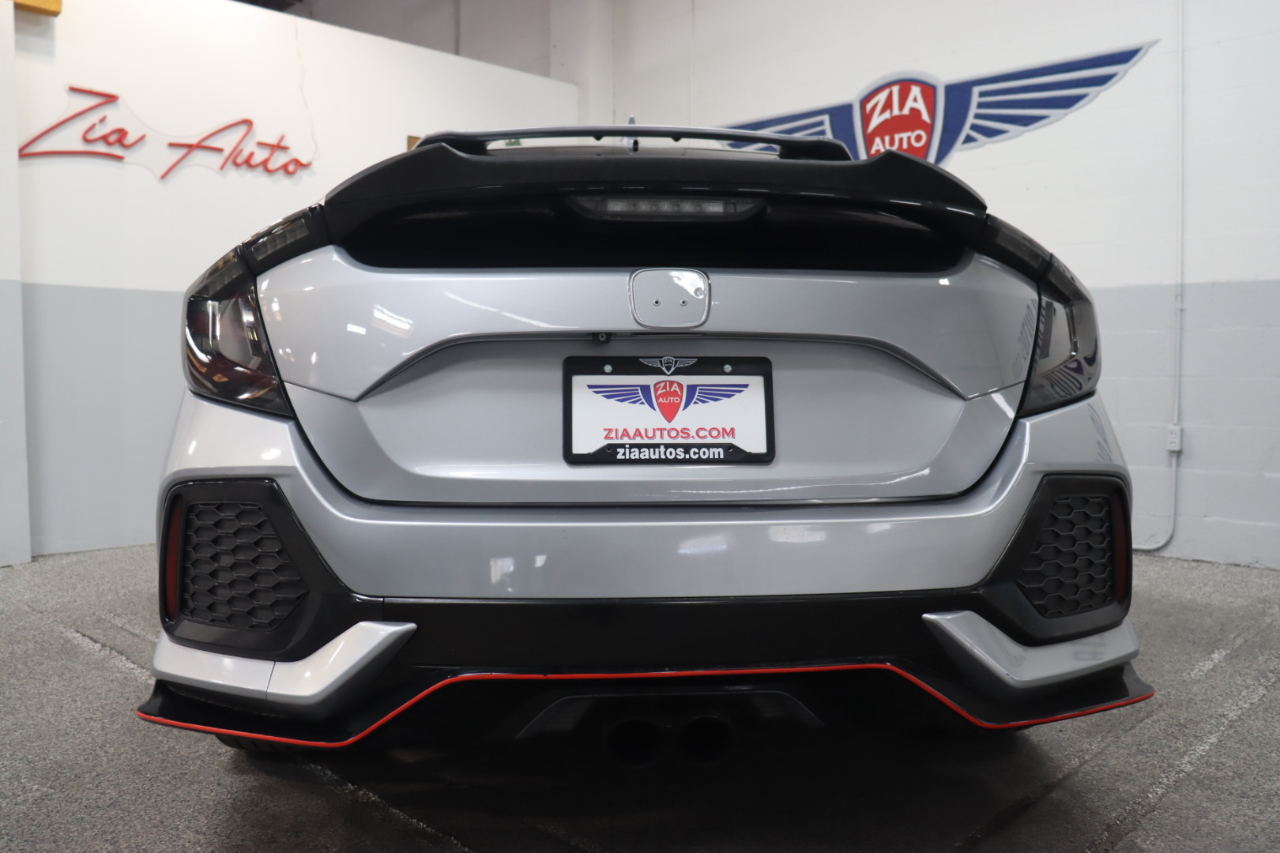 2018 Honda Civic Sport photo 4