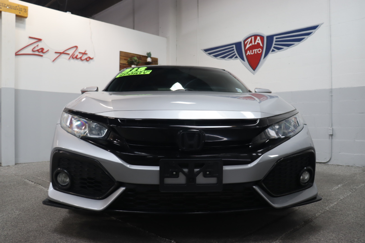 2018 Honda Civic Sport photo 8