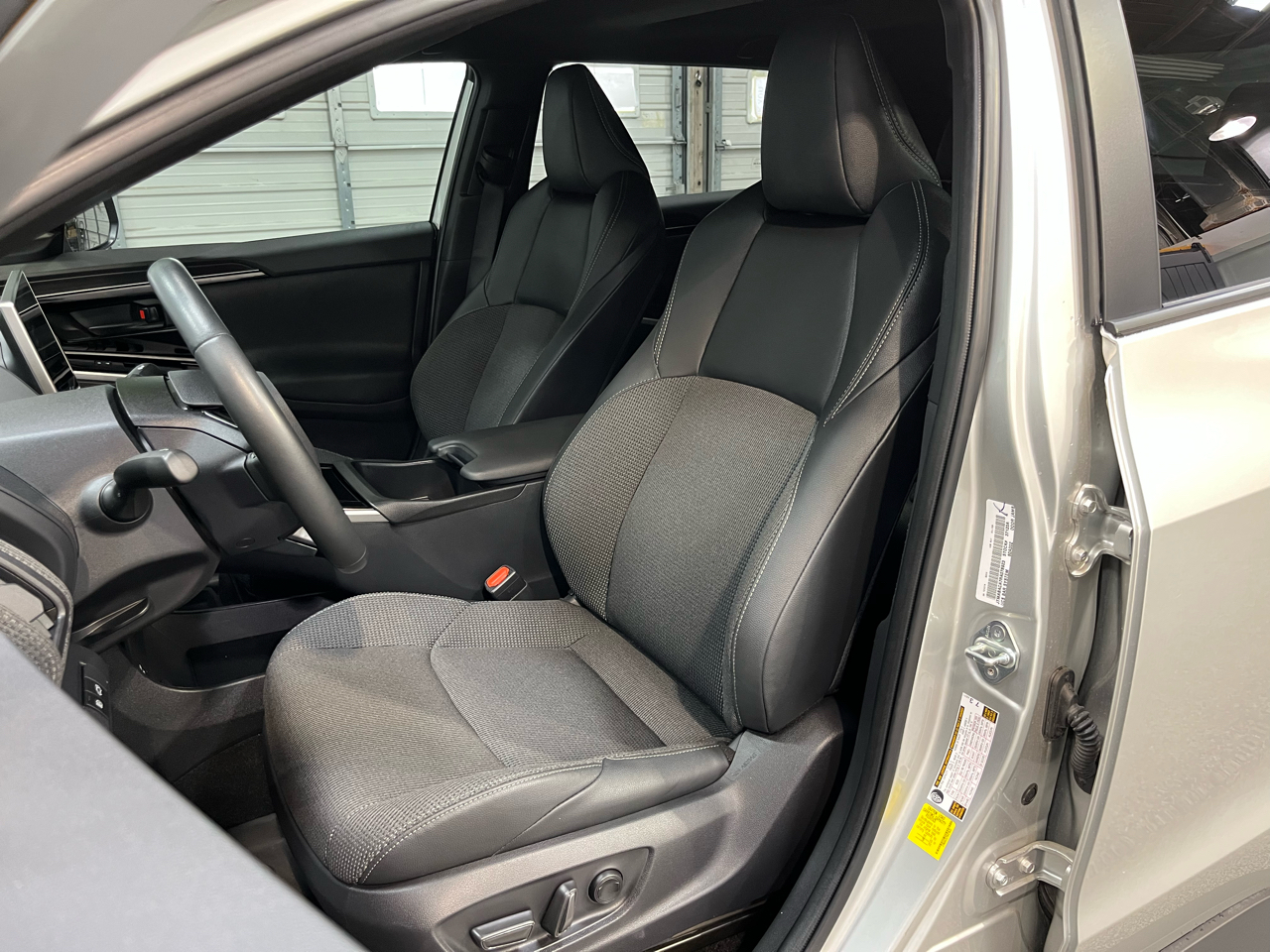2024 Toyota bZ4X XLE photo 9