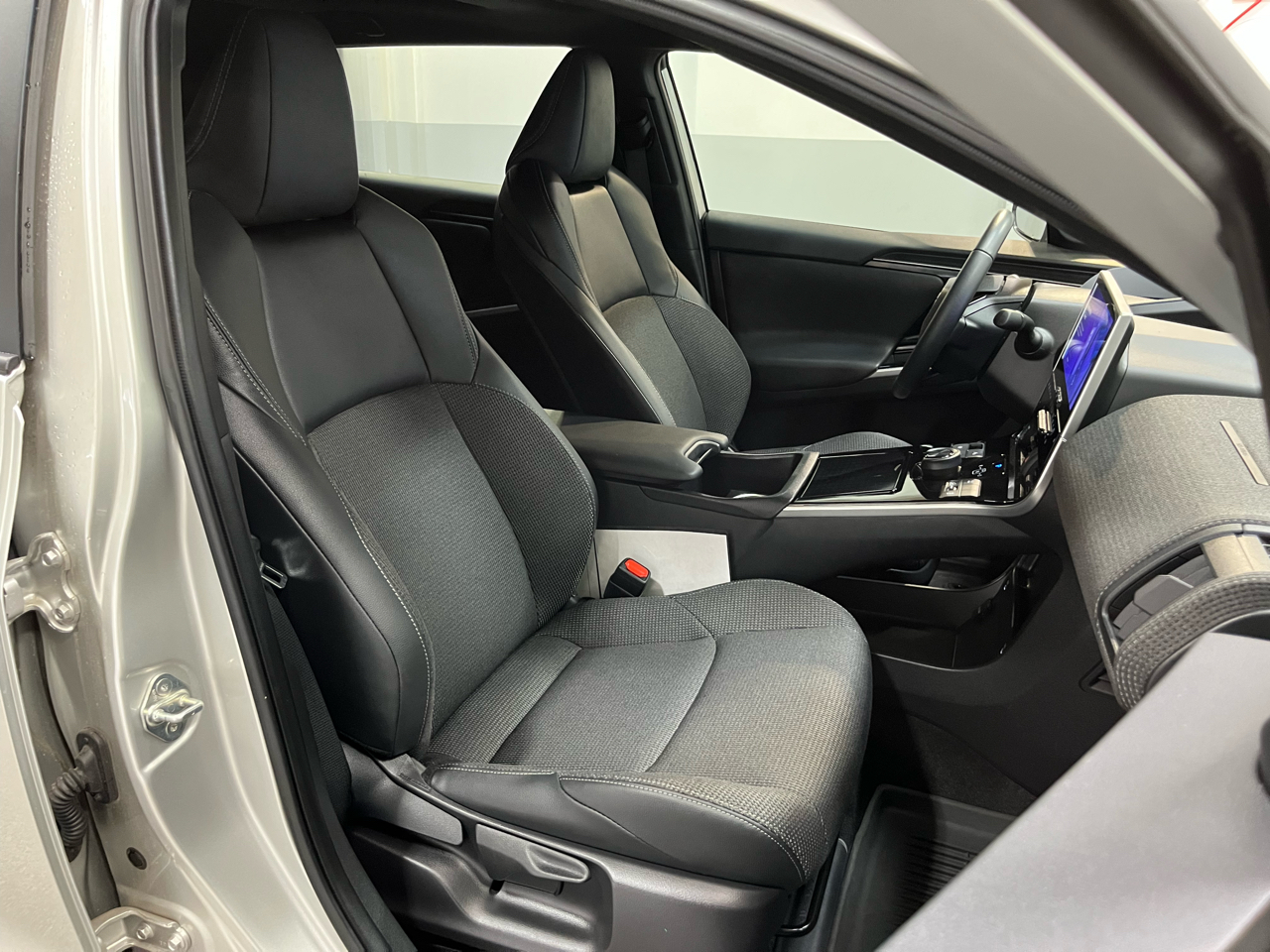 2024 Toyota bZ4X XLE photo 23