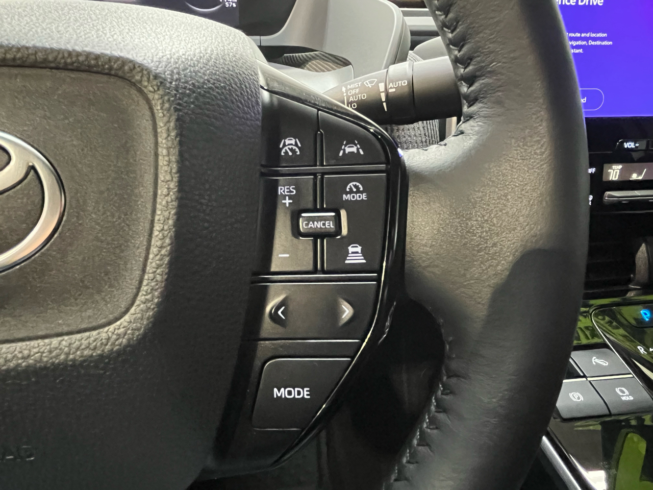 2024 Toyota bZ4X XLE photo 33