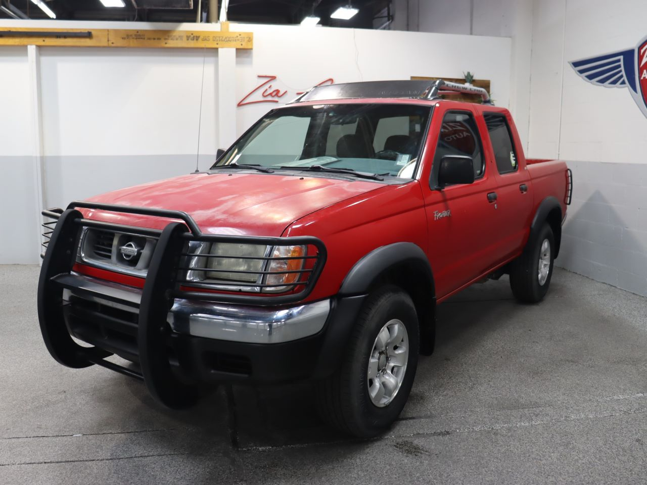 2000 Nissan Frontier Crew Cab XE AT