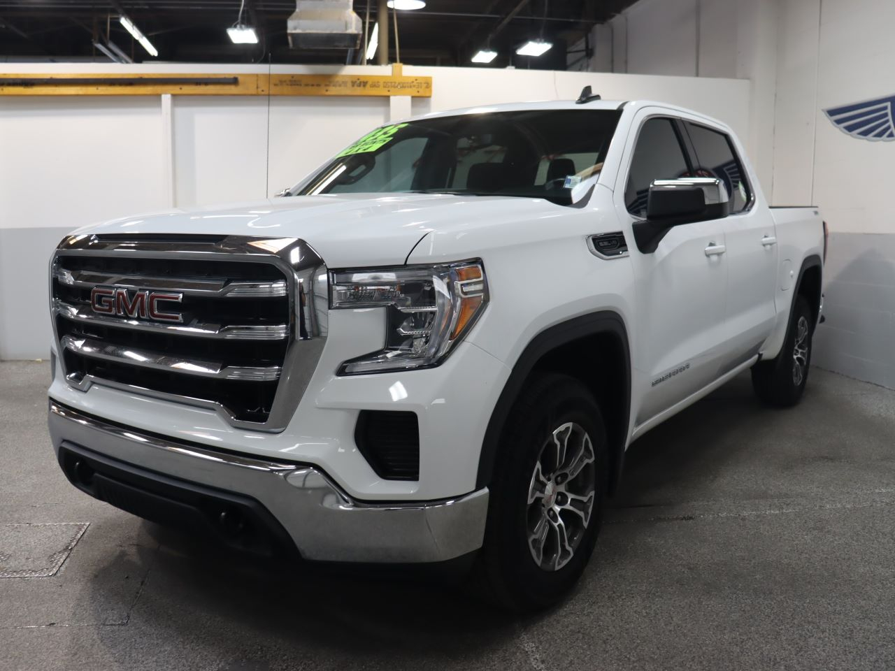 2019 GMC Sierra 1500 Crew Cab SLE