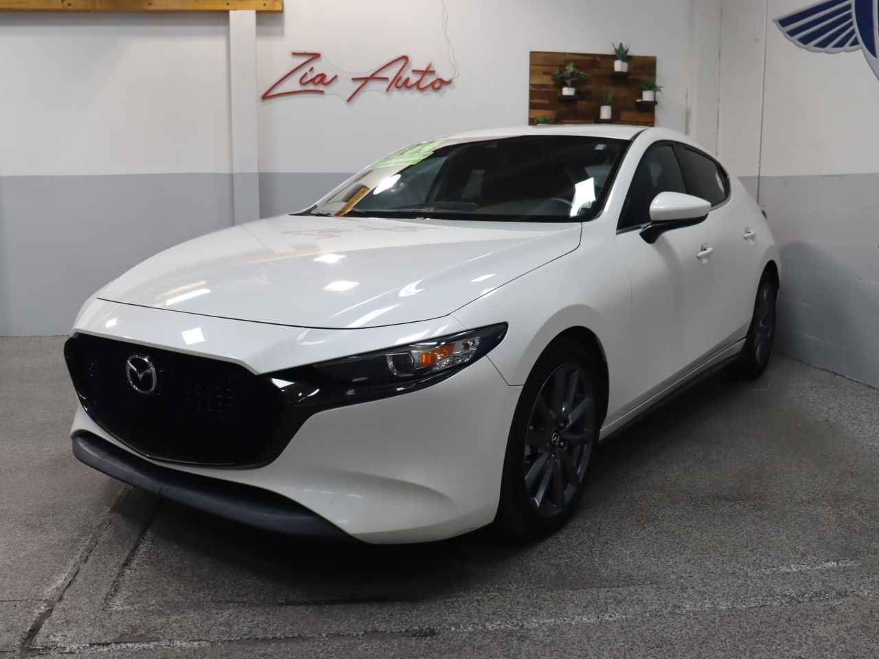 2019 Mazda MAZDA3 5d Hatchback FWD