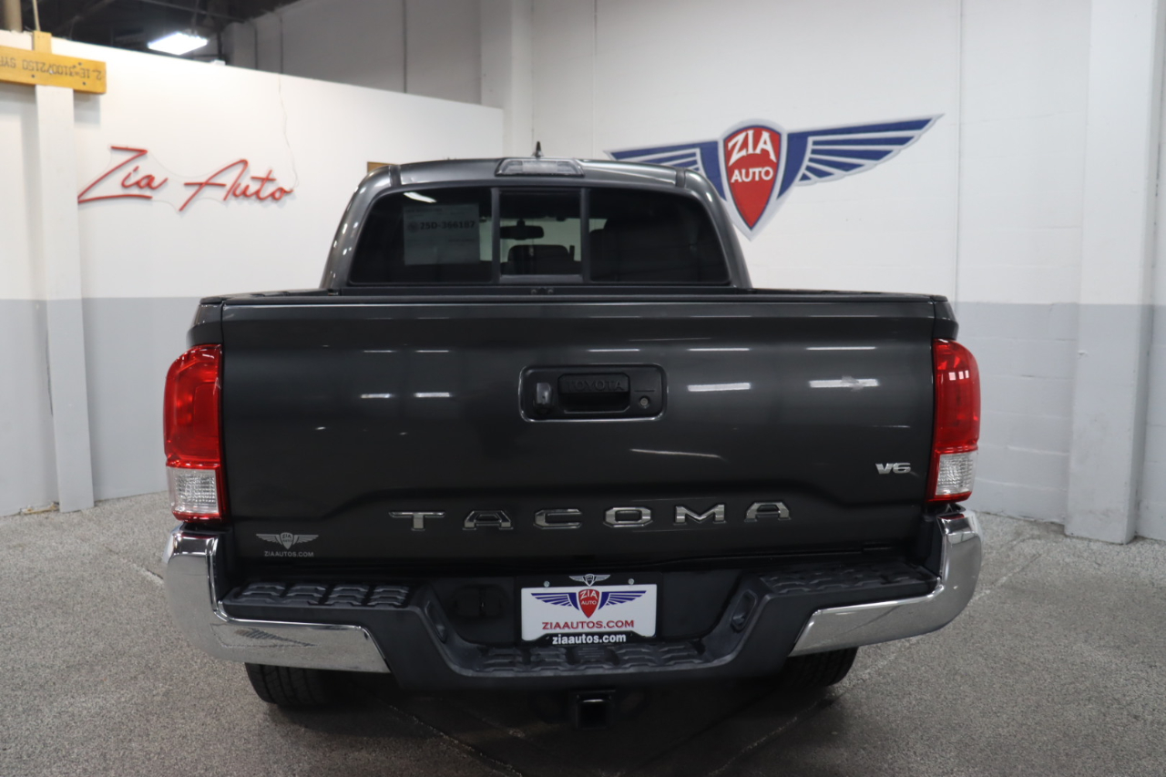 2016 Toyota Tacoma SR5 V6 Double Cab photo 4