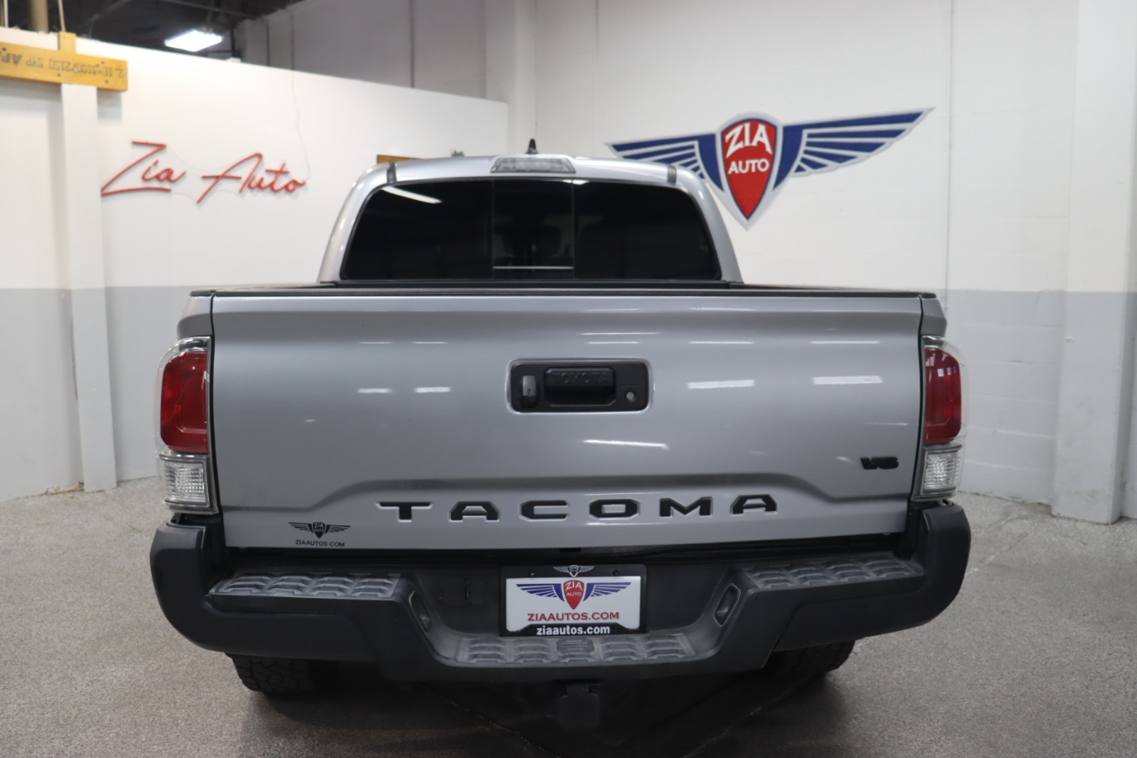 2021 Toyota Tacoma TRD Double Cab V6 photo 2