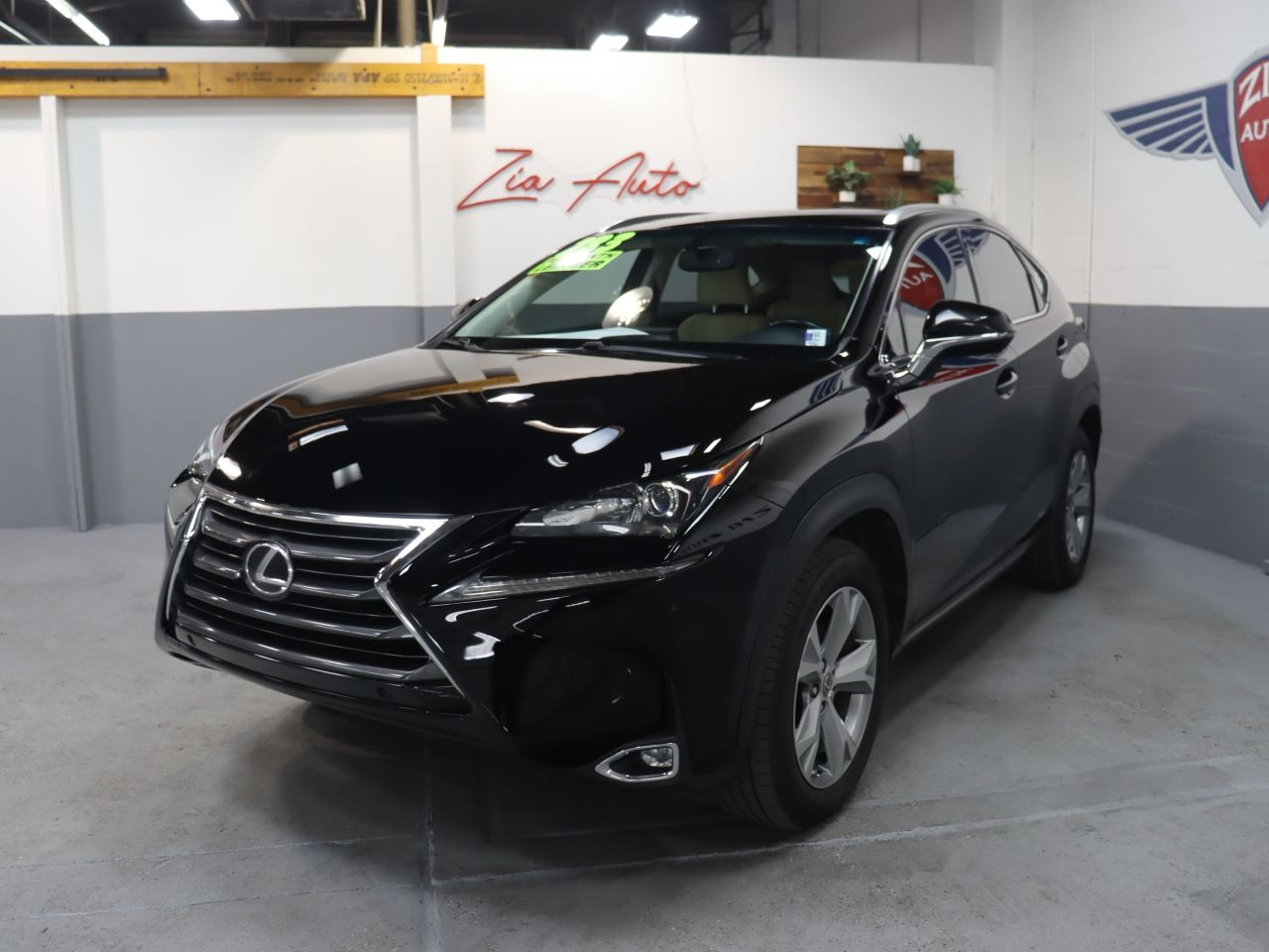 2017 Lexus NX 200t's photo