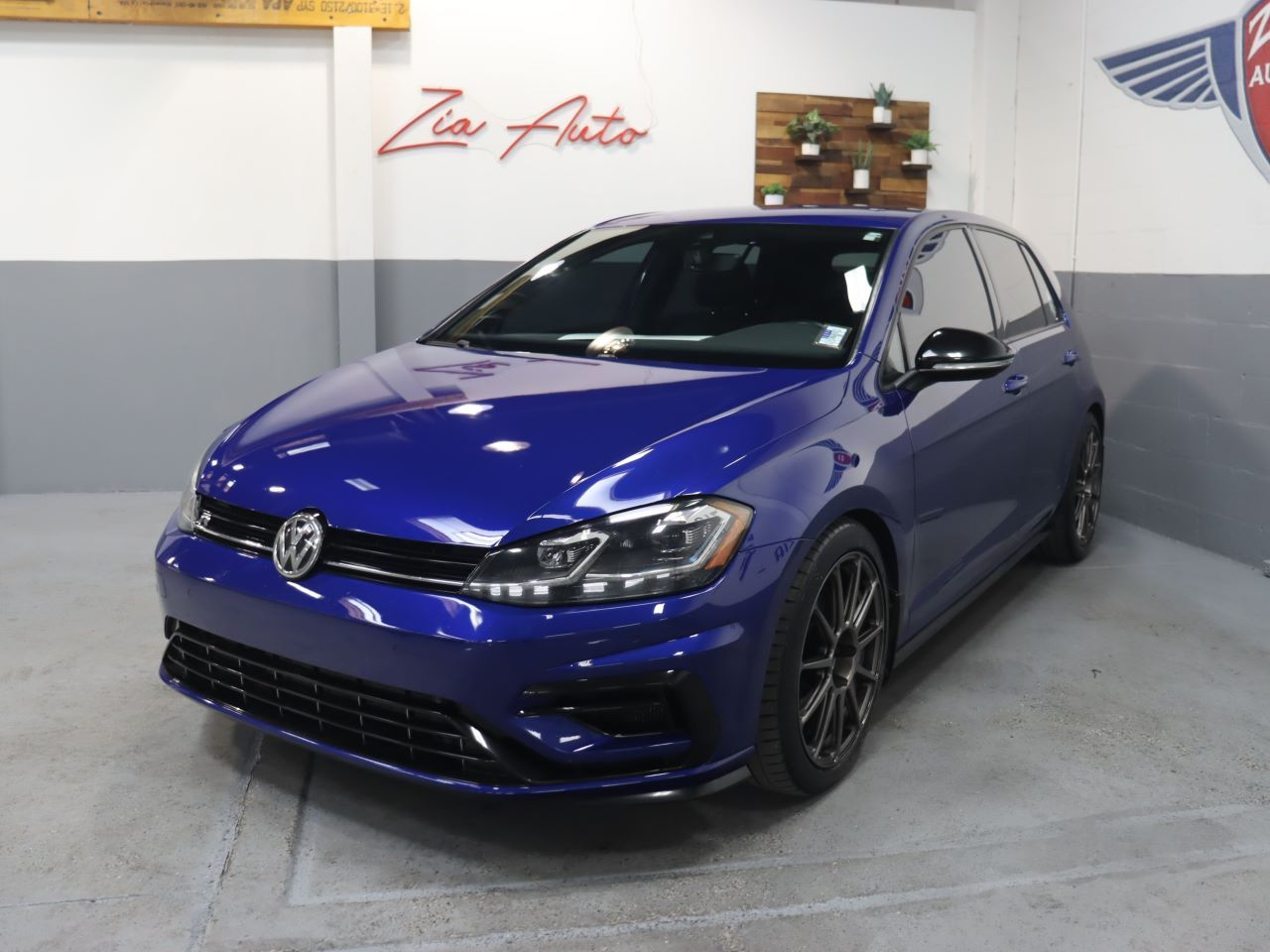 2018 Volkswagen Golf R R's photo