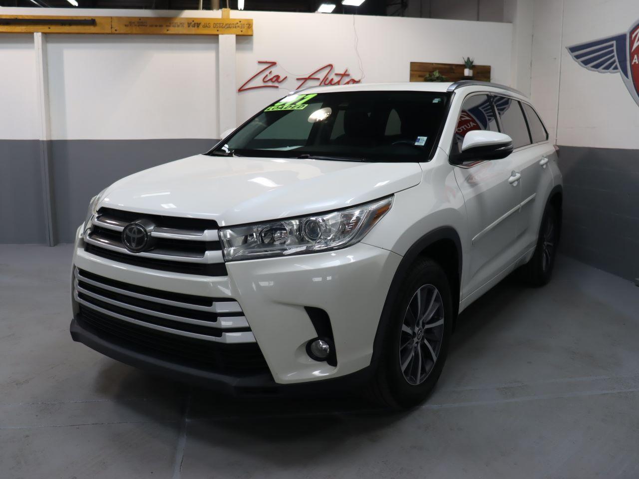 2017 Toyota Highlander 4d SUV AWD XLE