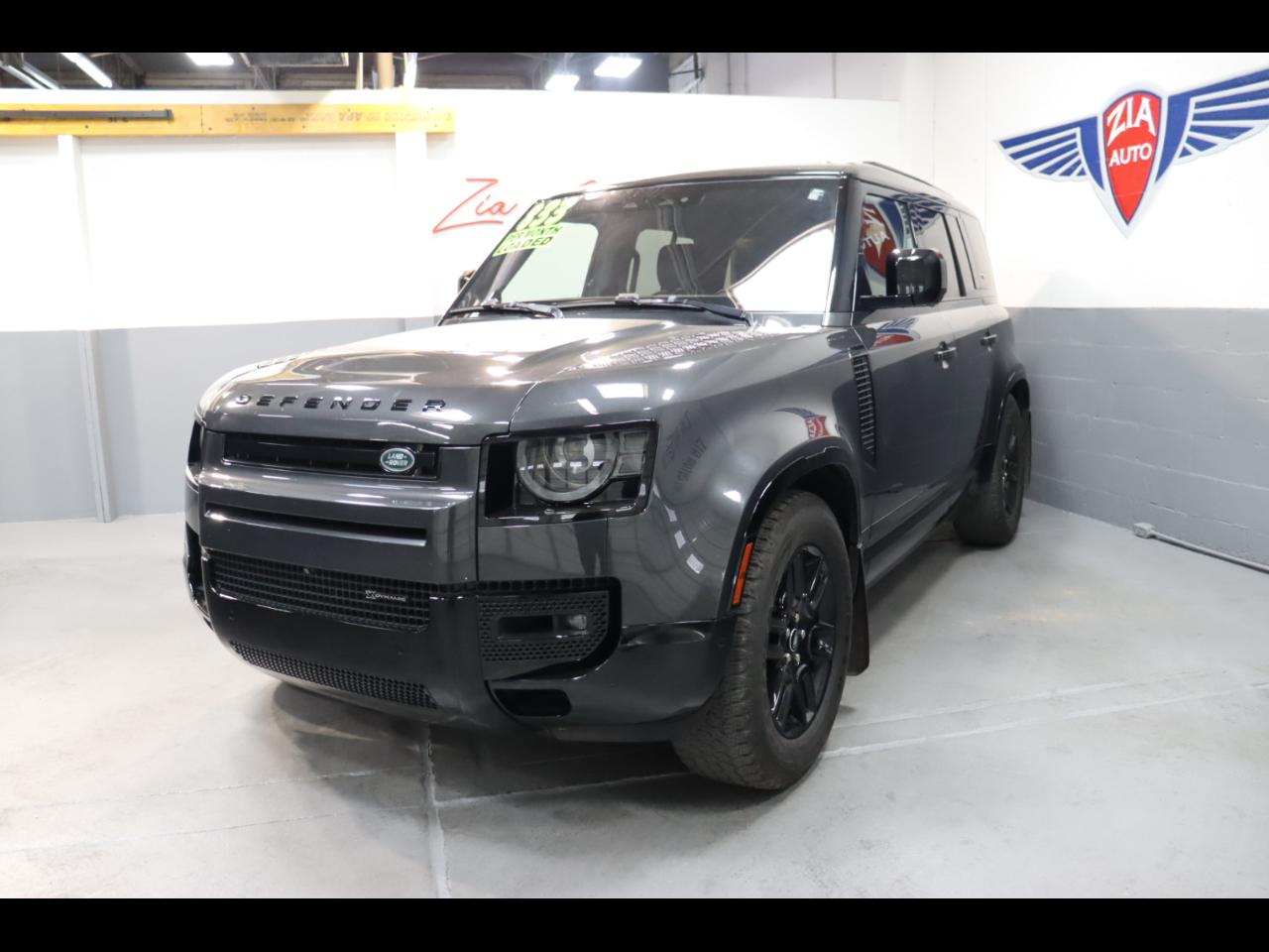 2022 Land Rover Defender X-Dynamic SE's photo