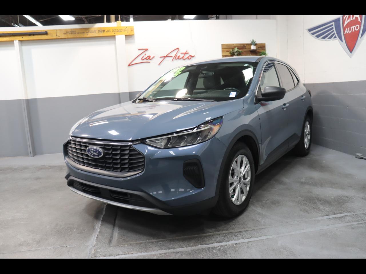 2023 Ford Escape Active FWD's photo