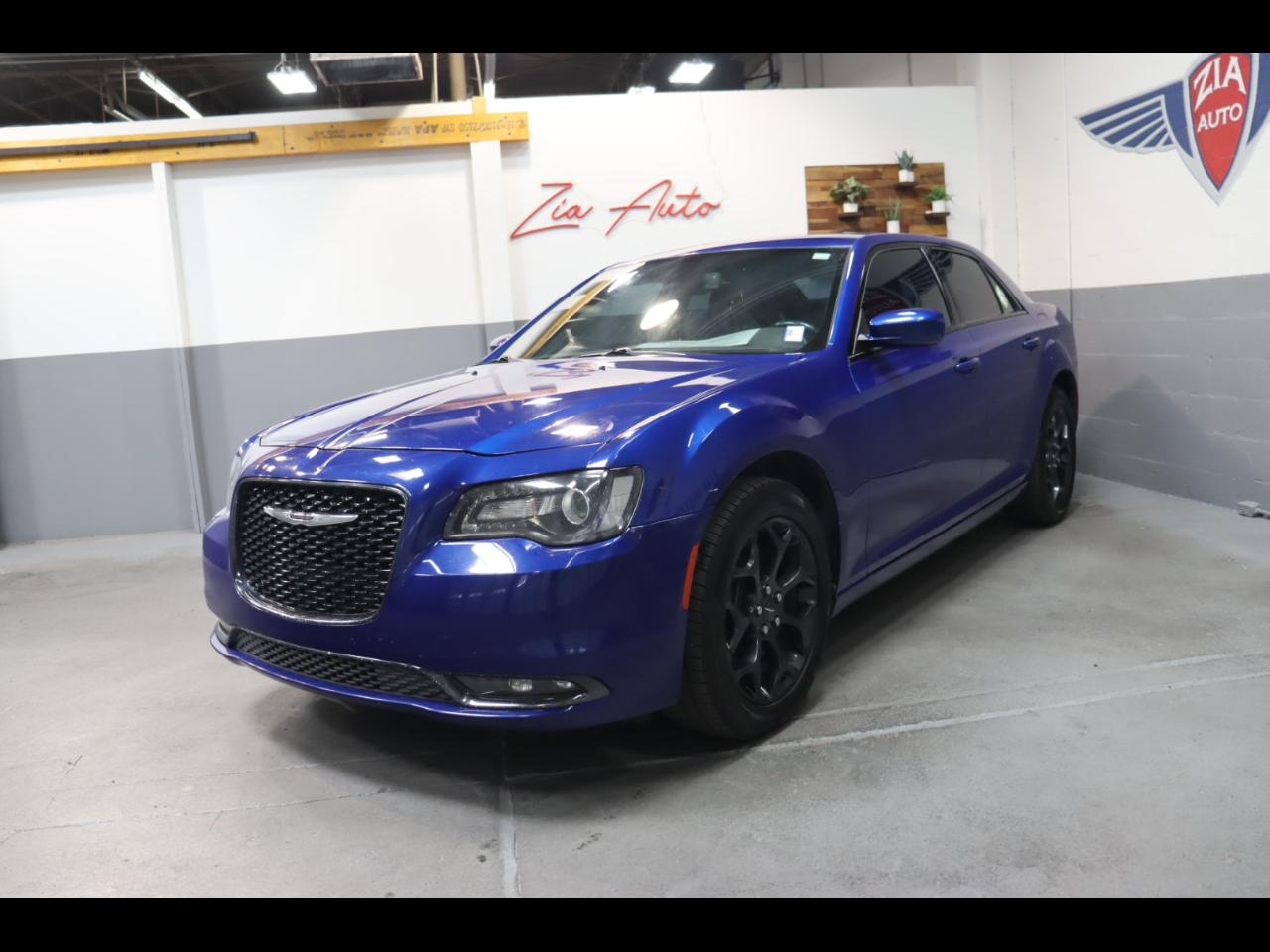 2020 Chrysler 300 4d Sedan AWD S