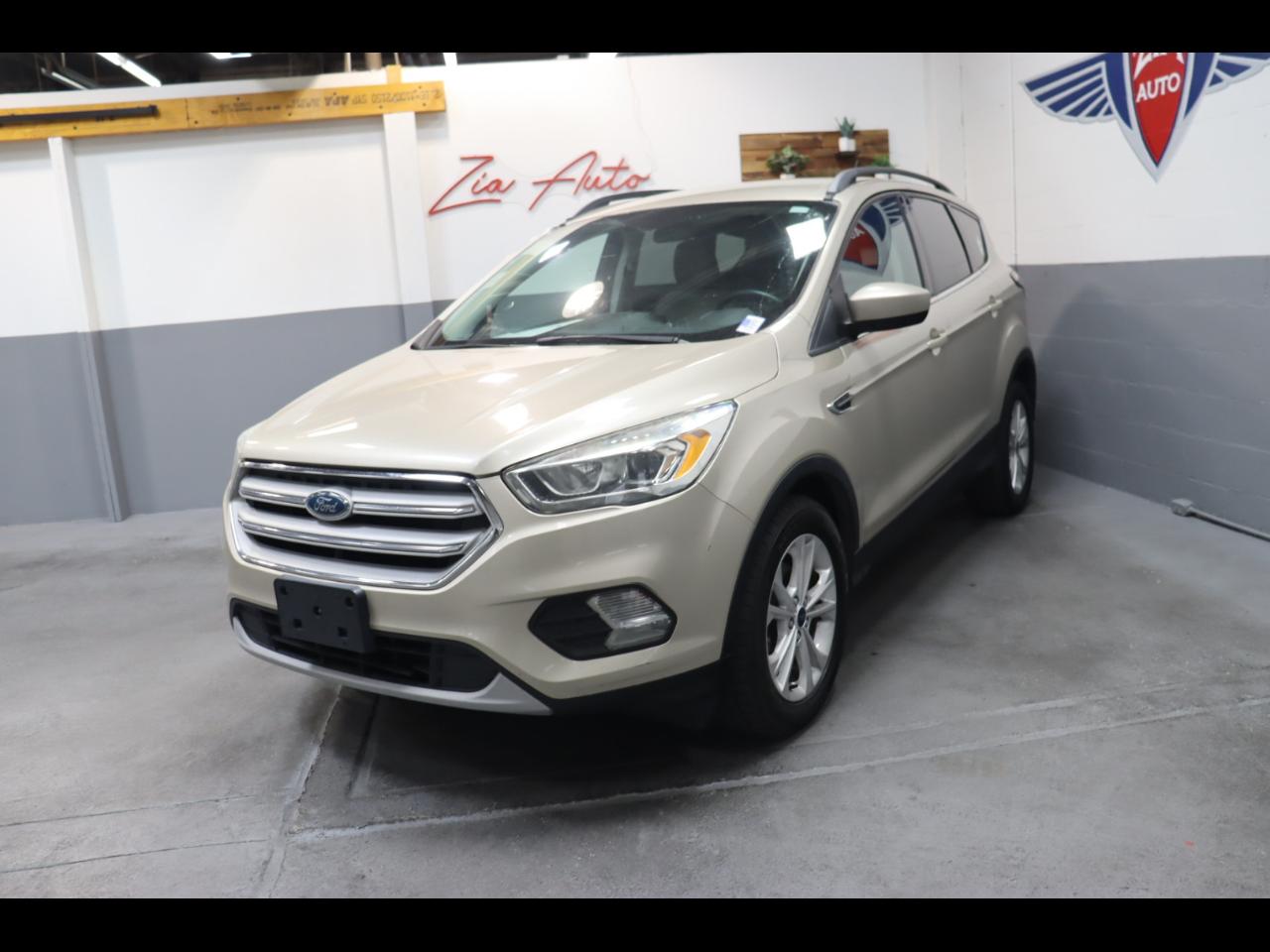2018 Ford Escape SEL's photo