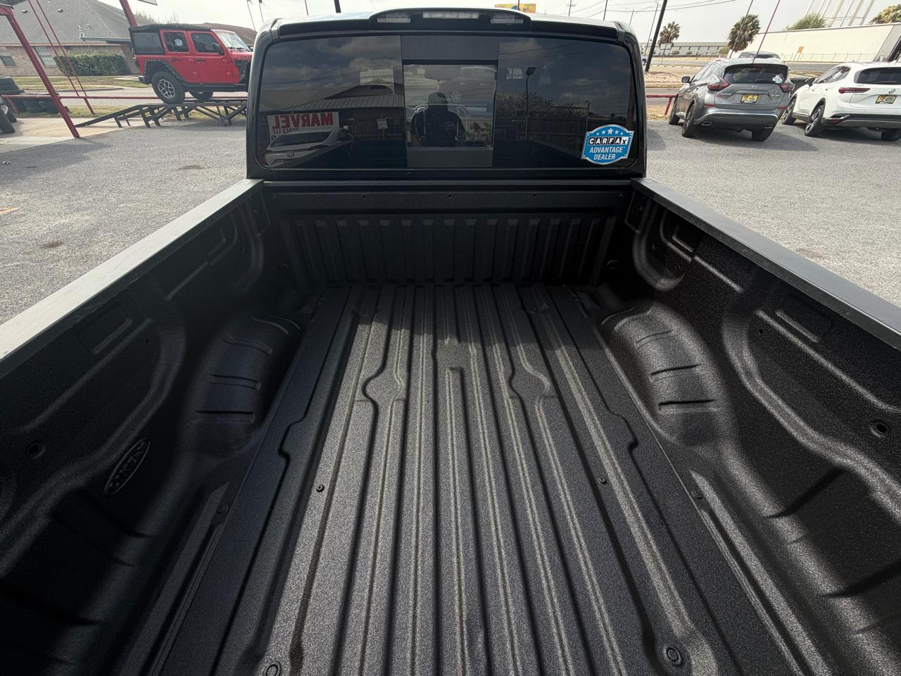 Nissan Titan 4x2 Crew Cab SV 2021