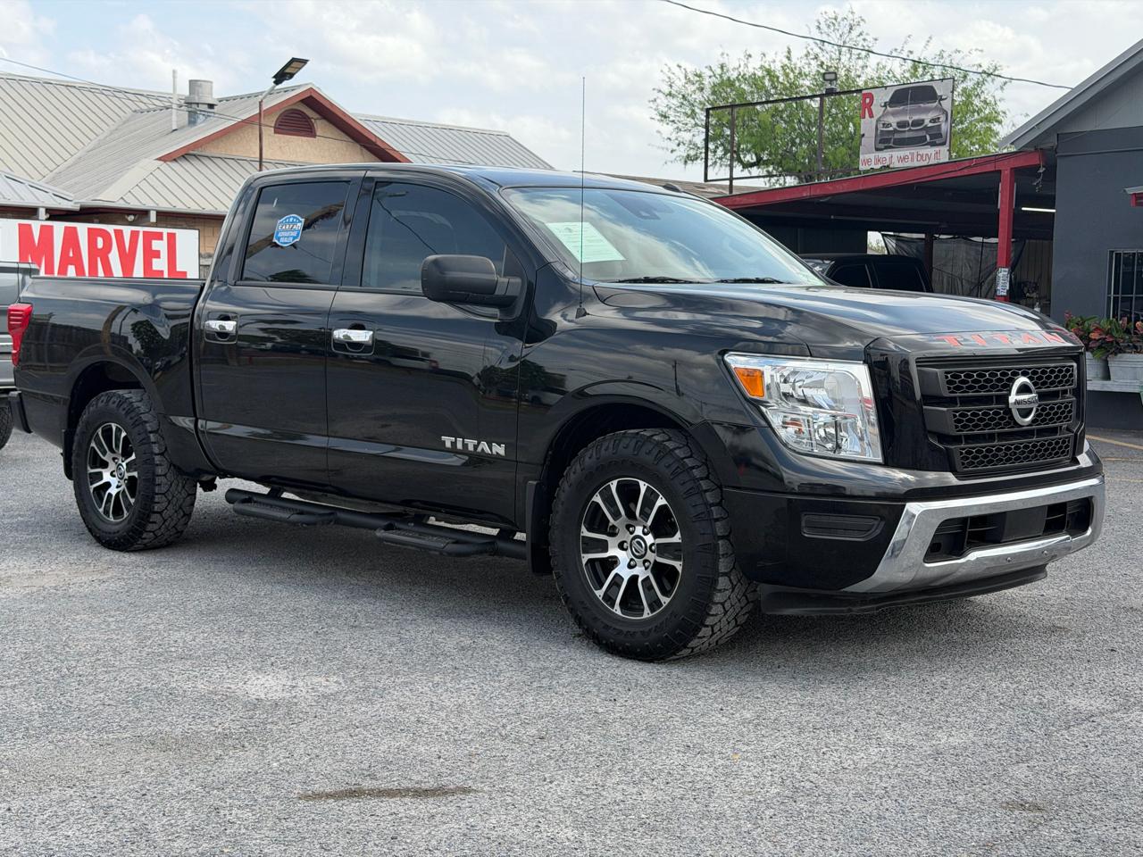 Nissan Titan 4x2 Crew Cab SV 2021