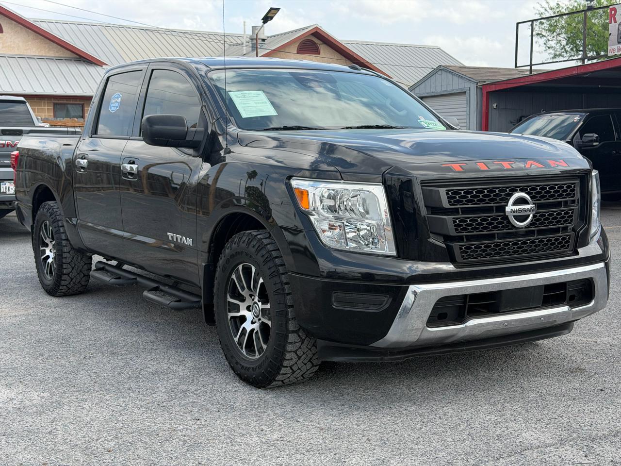 Nissan Titan 4x2 Crew Cab SV 2021