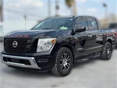 2021 Nissan Titan 