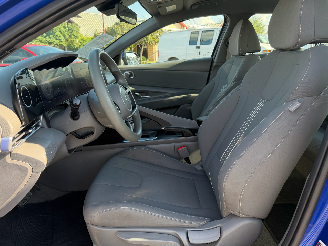 Hyundai Elantra SEL IVT 2024 Hyundai Elantra SEL IVT 2024